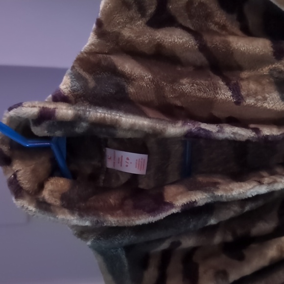 Joe fresh kids army bathrobe - Picture 2 of 3